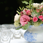Bouquet sur table de vin d'honneur