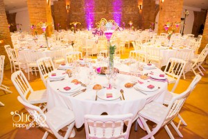 Table en rose et blanc